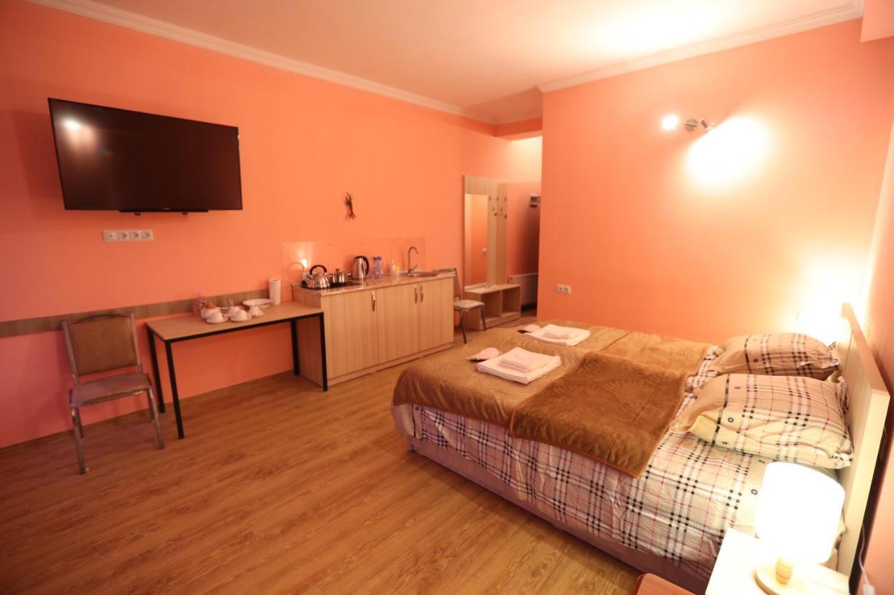 Hotel Caucase Tbiliszi Kültér fotó